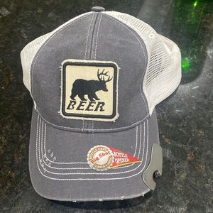 Hat - baseball hat/cap